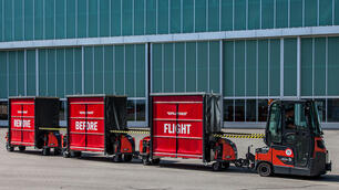Routenzug Factory Train bei Pilatus Flugzeugwerke AG