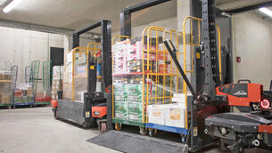 All goods can be unloaded from the truck into the nacelle and the Factory Train load train, without the goods carrier needing to be changed. 