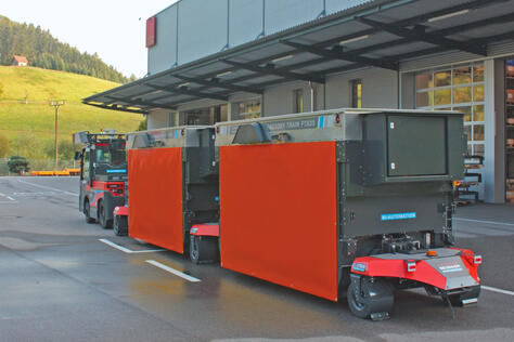 Outdoor AGV: Fully automated tugger train for outdoor use.
