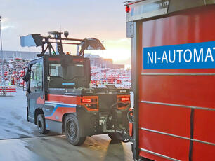 Vollautomatisierter Outdoor-Schlepper