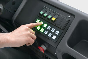 Load train Factory Train: Operation of the load carrier directly on the towing vehicle