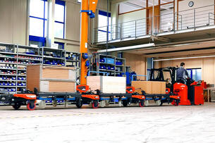 Routenzug Factory Train FT500 im Indoor-Einsatz